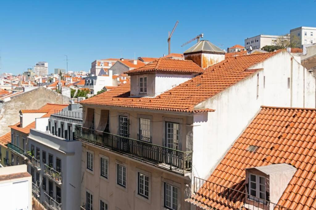 Av. Da Liberdade Comfortable Apt With Balcony ลิสบอน ภายนอก รูปภาพ