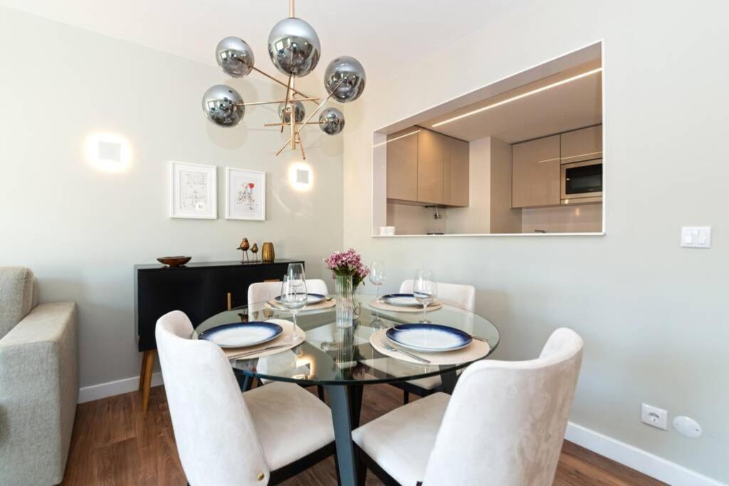 Av. Da Liberdade Comfortable Apt With Balcony ลิสบอน ภายนอก รูปภาพ