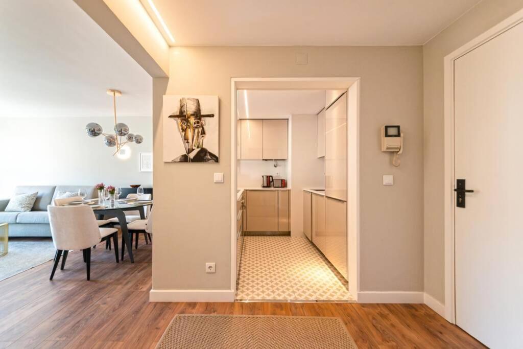 Av. Da Liberdade Comfortable Apt With Balcony ลิสบอน ภายนอก รูปภาพ